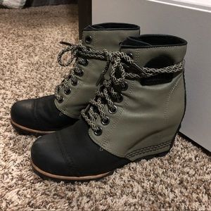 Sorel PDX Black boots size 7